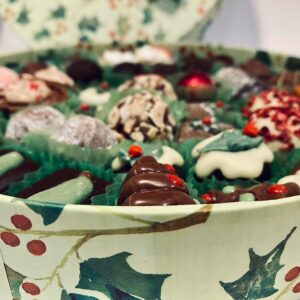 Create your own 16cm Christmas box