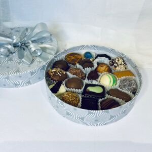 Create your own 16cm Presentation box