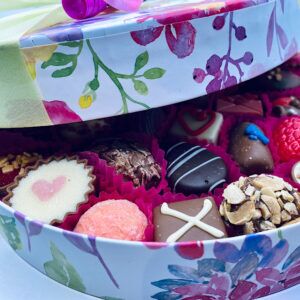 Create your own 23cm Valentine box