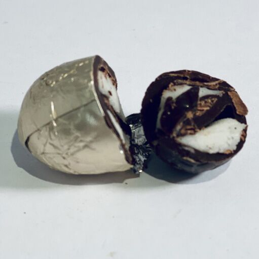 Foiled Plain Vanilla Cream Egg